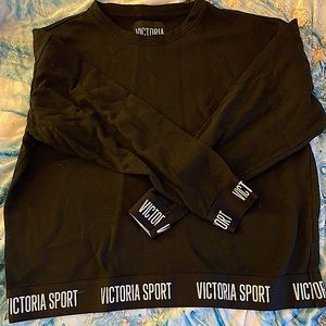 Victoria Sport Pullover Sweater